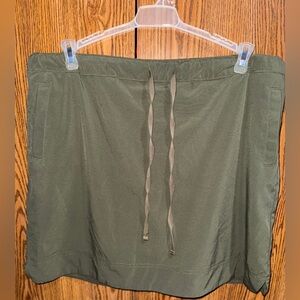 Lee Green Mini Skirt Casual Resort Wear